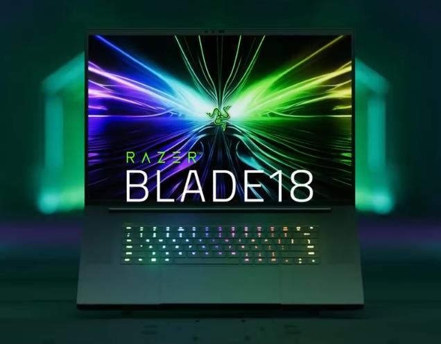 ноутбук Blade 18