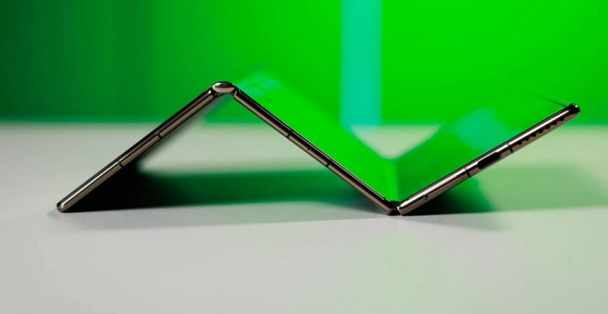 Huawei Mate XTs