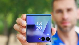 Samsung Galaxy Z Flip 8