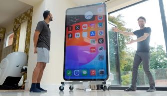 Большой iPhone