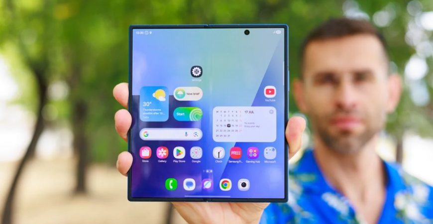 Samsung Galaxy Z Fold 8