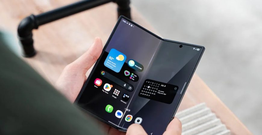 Galaxy Z Fold 8