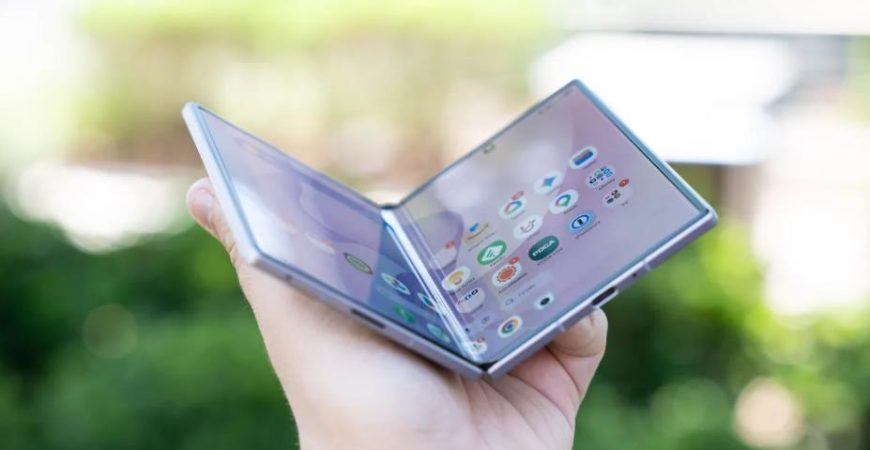 Galaxy Z Fold 8