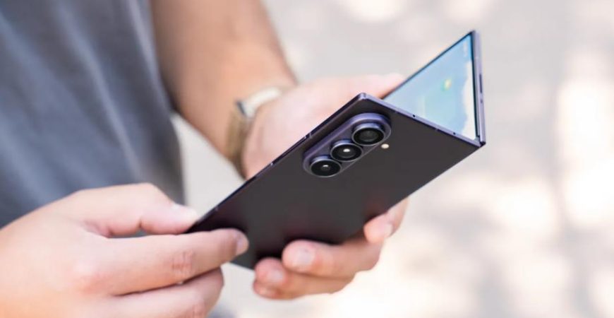 Samsung fold